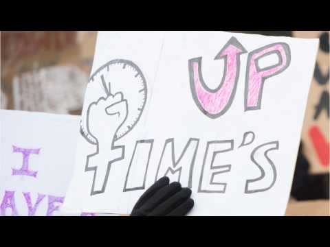 VIDEO : Celebrities Join Time's Up Auction To Benefit Legal Fund
