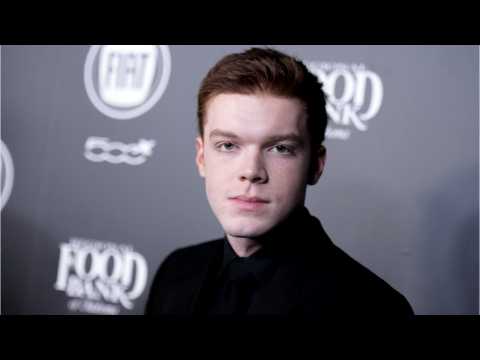 VIDEO : 'Gotham's Cameron Monaghan Teases Harley Quinn With New Photos