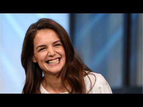 VIDEO : Engaged? Katie Holmes Rumors Spread Following Diamond Ring Spotted On Her Finger