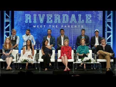 VIDEO : 'Riverdale' Releases New Photos Of 