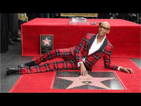 VIDEO : RuPaul Hosting An All-Star Holiday Special