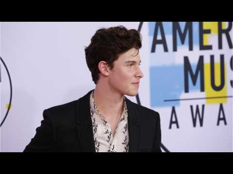 VIDEO : Shawn Mendes Shuts Down Gay Rumors Again