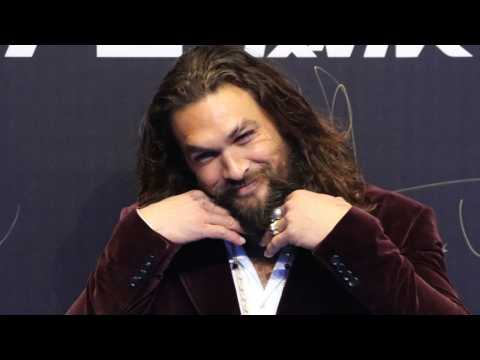 VIDEO : Aquaman To Host 'Saturday Night Live'