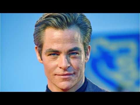 VIDEO : Chris Pine Grows Increasingly Paranoid While Attempting To Solve A Murder In The ?I Am The N