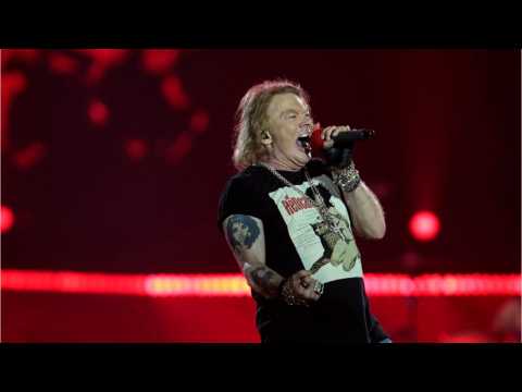 VIDEO : Guns ?N Roses Arrive In South Africa