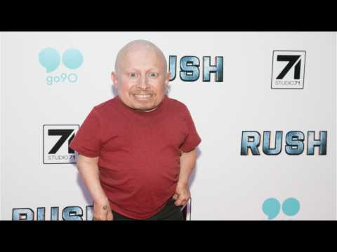 VIDEO : Celebrities Who Died in 2018