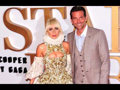 VIDEO : Lady Gaga flicite Bradley Cooper pour son travail 'magique' sur A Star is Born