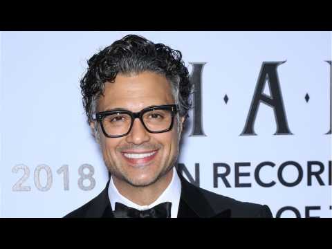 VIDEO : Jane The Virgin Actor Joins Charmed Reboot