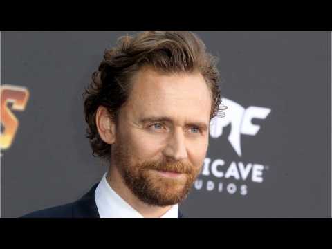 VIDEO : Tom Hiddleston Gets Joker Treatment
