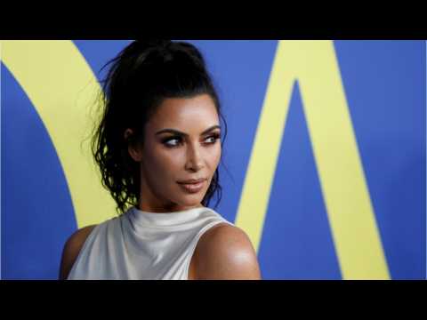 VIDEO : Kylie & Kim Team Up For Another Makeup Collab