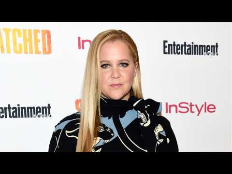 VIDEO : Amy Schumer Postpones More Shows And Shares Puking Video