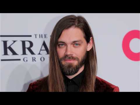VIDEO : 'The Walking Dead': Jesus and Aaron Hookup 