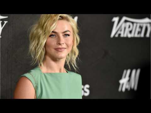 VIDEO : Julianne Hough To Play Jolene In Dolly Parton Show