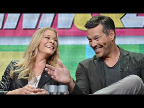 VIDEO : LeAnn Rimes Shares Sweet Holiday Tradition She Has With Eddie Cibrian