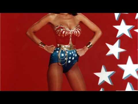 VIDEO : 'Wonder Woman' Stuntwoman Kitty O'Neil Dies At 72