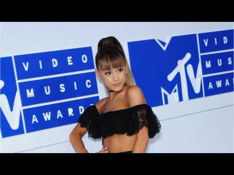 VIDEO : Ariana Grande Drops Song About Exes
