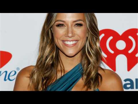 VIDEO : Jana Kramer Slams Post-Baby Body Shamers