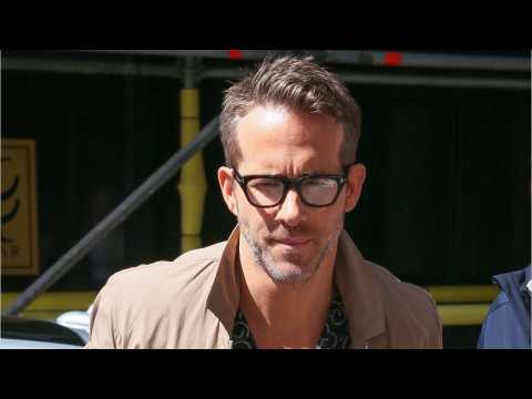 VIDEO : Ryan Reynolds Tries, But Can't Compete With Hugh Jackman's Grammy Nominations