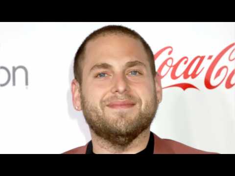 VIDEO : Jonah Hill Joins The Platinum Blonde Club