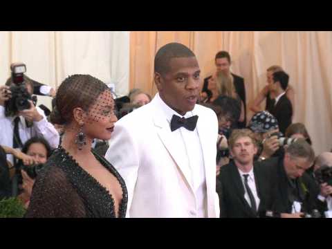 VIDEO : Beyonce's father confirms birth of twins