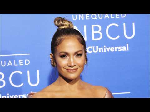 VIDEO : Jennifer Lopez Shuts Down Social Media Haters