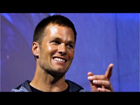 VIDEO : Tom Brady Set To Release First Book