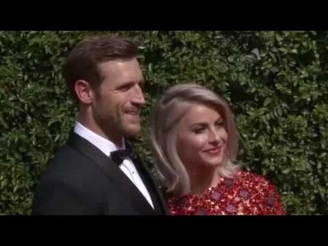 VIDEO : Julianne Hough And Brooks Laich Tie The Knot
