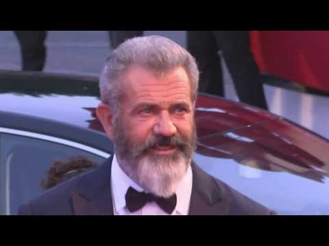 VIDEO : Is Mel Gibson Still The Frontrunner To Direct ?Suicide Squad 2??
