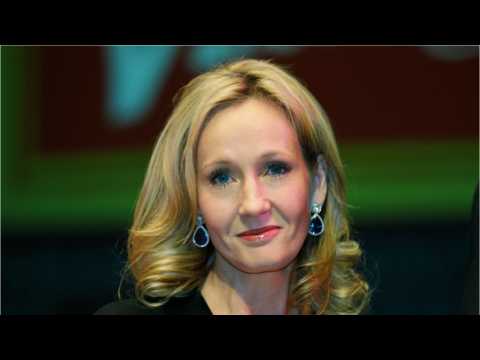 VIDEO : J.K. Rowling Has a New Book