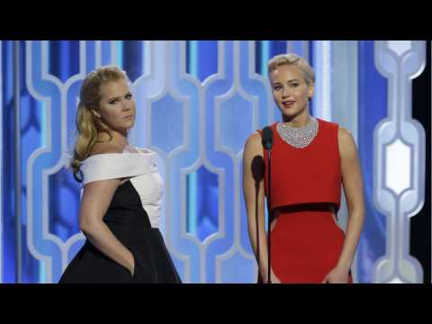 VIDEO : JLaw And Amy Schumer Reunited