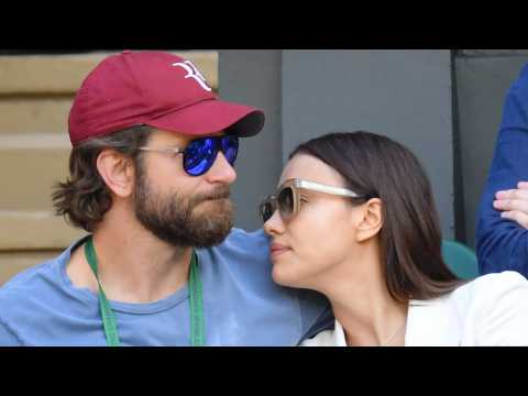 VIDEO : Bradley Cooper & Irina Shayk's Tahiti Vacation