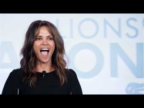 VIDEO : Halle Berry Explains Oscar Comments
