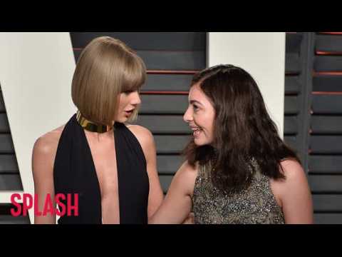 VIDEO : There's No Lorde and T-Swift Feud, Lorde Just Has Friends in Low Places Too