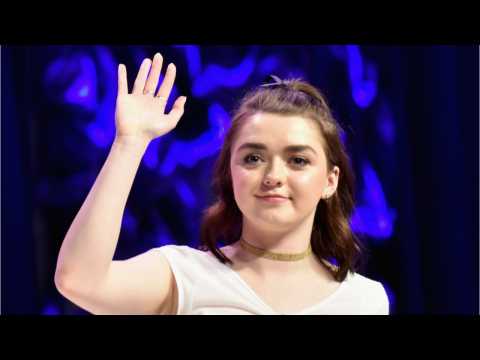 VIDEO : Maisie Williams Talks Sexualization Of Teen Actresses