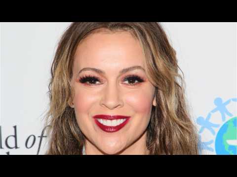 VIDEO : Alyssa Milano?s Files A Lawsuit Against Ex-Managers