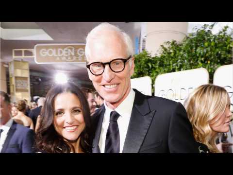 VIDEO : Julia Louis-Dreyfus Celebrates Anniversary With 80's Pic