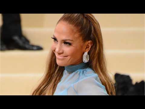 VIDEO : Jennifer Lopez Shuts Down Haters