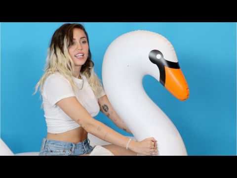 VIDEO : Miley Cyrus Explains What Makes Her 