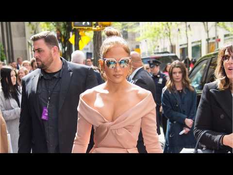 VIDEO : Jennifer Lopez Looks Fierce In Cover Art