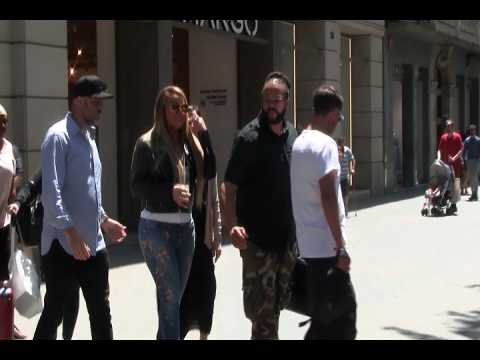 VIDEO : Mariah Carey se deja ver por Barcelona