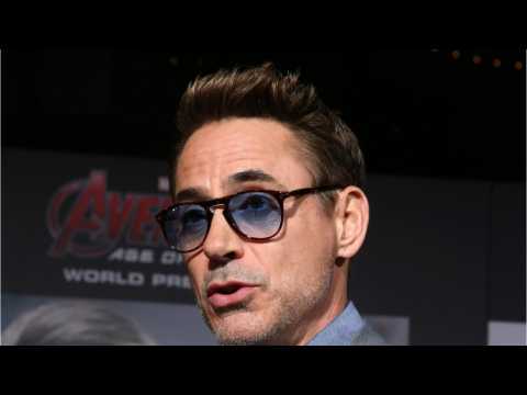 VIDEO : Robert Downey Jr. Shares Behind The Scenes Infinity War Pic