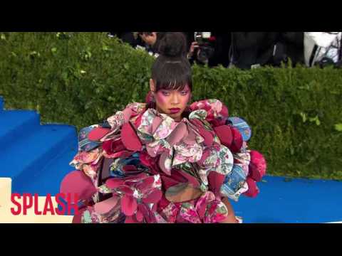 VIDEO : Forget Her Razzie, Rihanna Wants an Oscar
