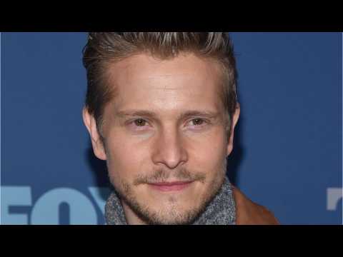 VIDEO : Fox Gives The Resident Another Season