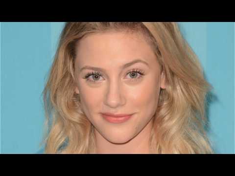 VIDEO : After Red Carpet Event Are These 'Riverdale' Stars Dating