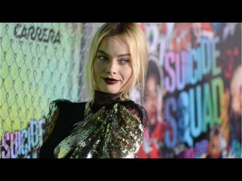 VIDEO : Margot Robbie Dishes On Harley Quinn Spin-Off