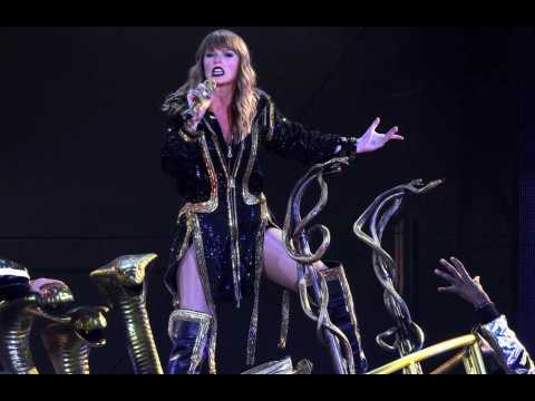 VIDEO : Taylor Swift opens up about Kim Kardashian snake feud