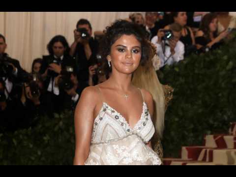 VIDEO : Selena Gomez recolle les morceaux avec sa mère