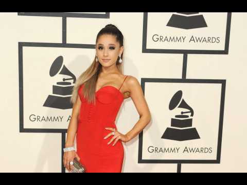 VIDEO : Ariana Grande still adores Mac Miller
