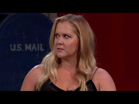 VIDEO : SNL: Amy Schumer Honors Moms Through The Trauma Of Childbirth