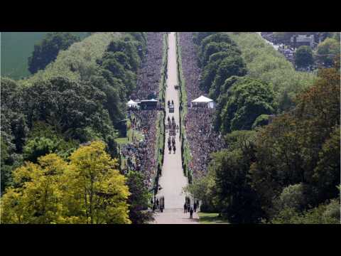 VIDEO : Twitter Users Compare Royal Wedding Crowd To Trump's Inauguration Crowd